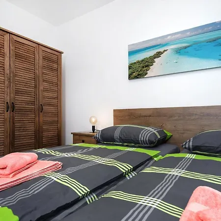 Sea View Tiho Appartement